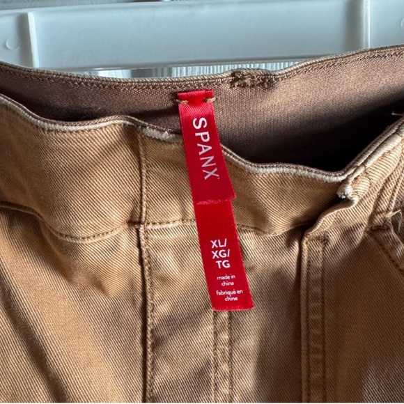 EUC Spanx Skinny cargo twill pants - Picture 4 of 4